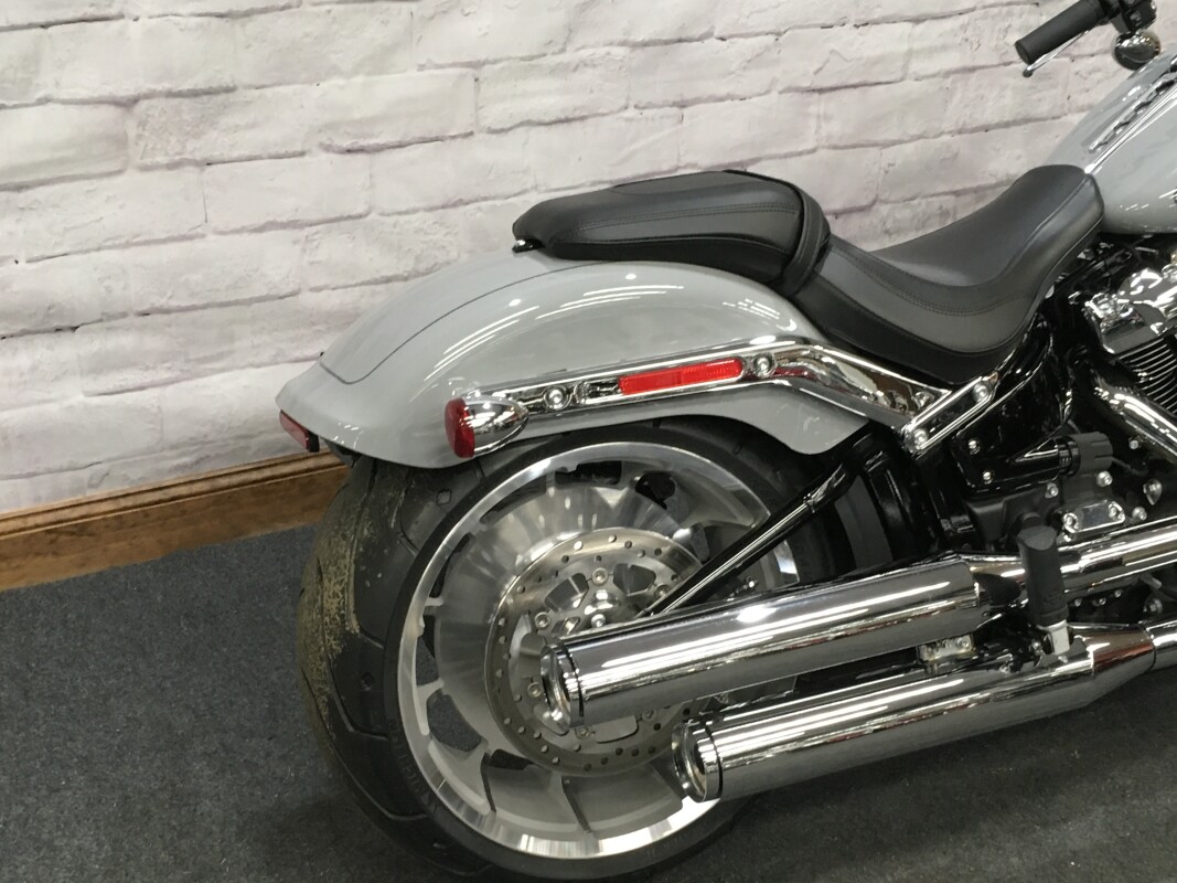 2024 Harley-Davidson Fat Boy 114 Billiard Gray FLFBS - Photo 3
