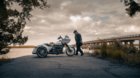 Ultimate Touring Experience for Lakeland Riders: Unpacking the 2024 Harley-Davidson® Road Glide® 3