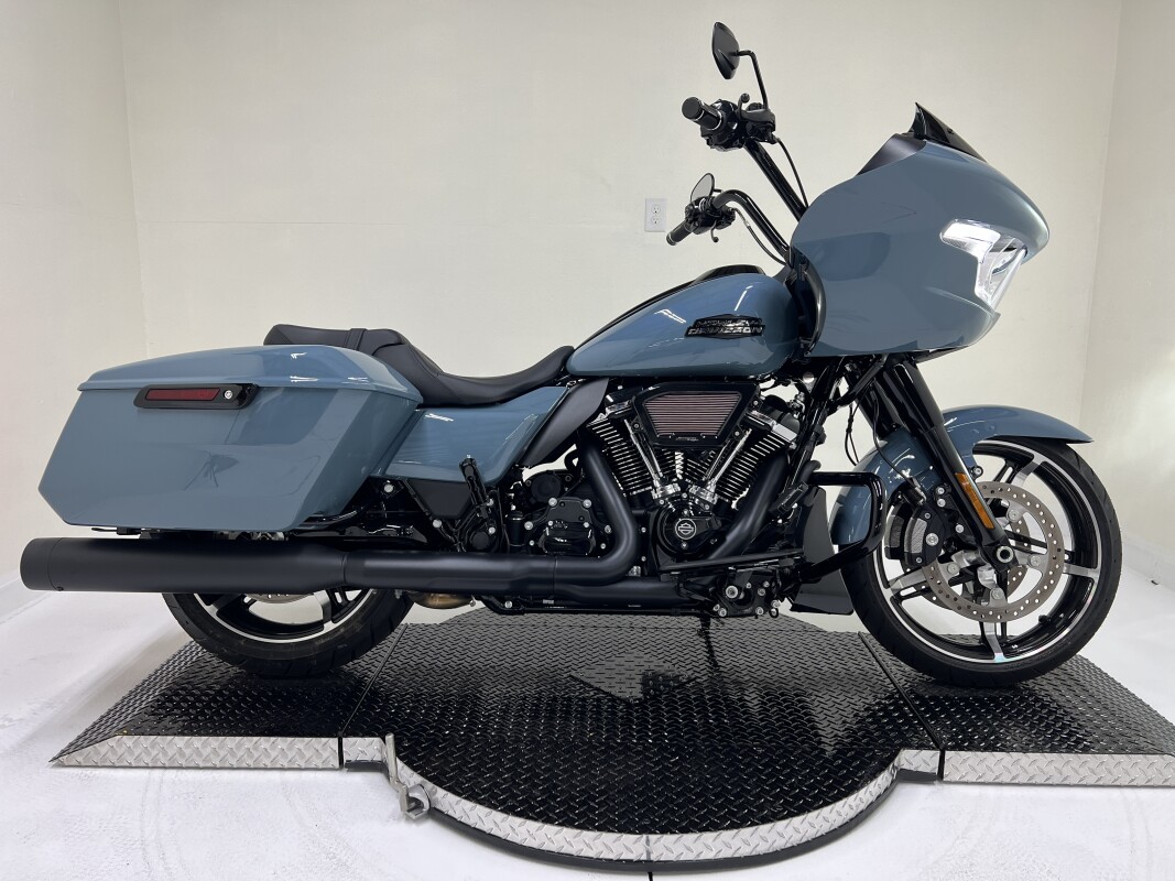 2024 harley davidson road glide blue ridge