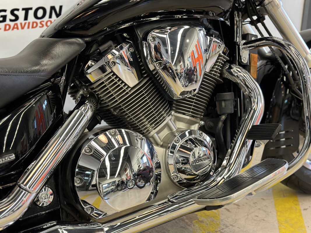 2002 Honda VTX1800 Black - Photo 8