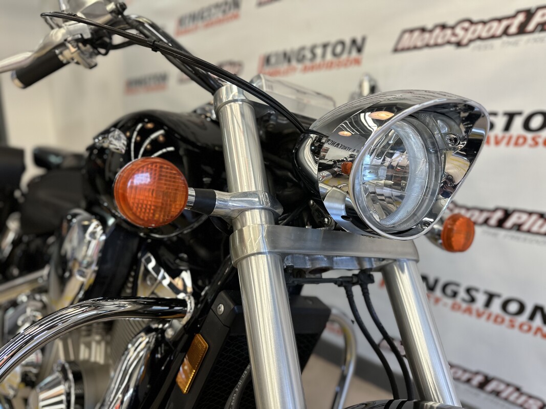 2002 Honda VTX1800 Black - Photo 6