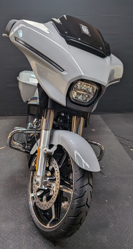Harley-Davidson Street Glide 2024 FLHX BILLIARD GRAY - Photo 5