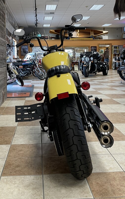 2023 Harley-Davidson Street Bob 114 Industrial Yellow - Photo 3