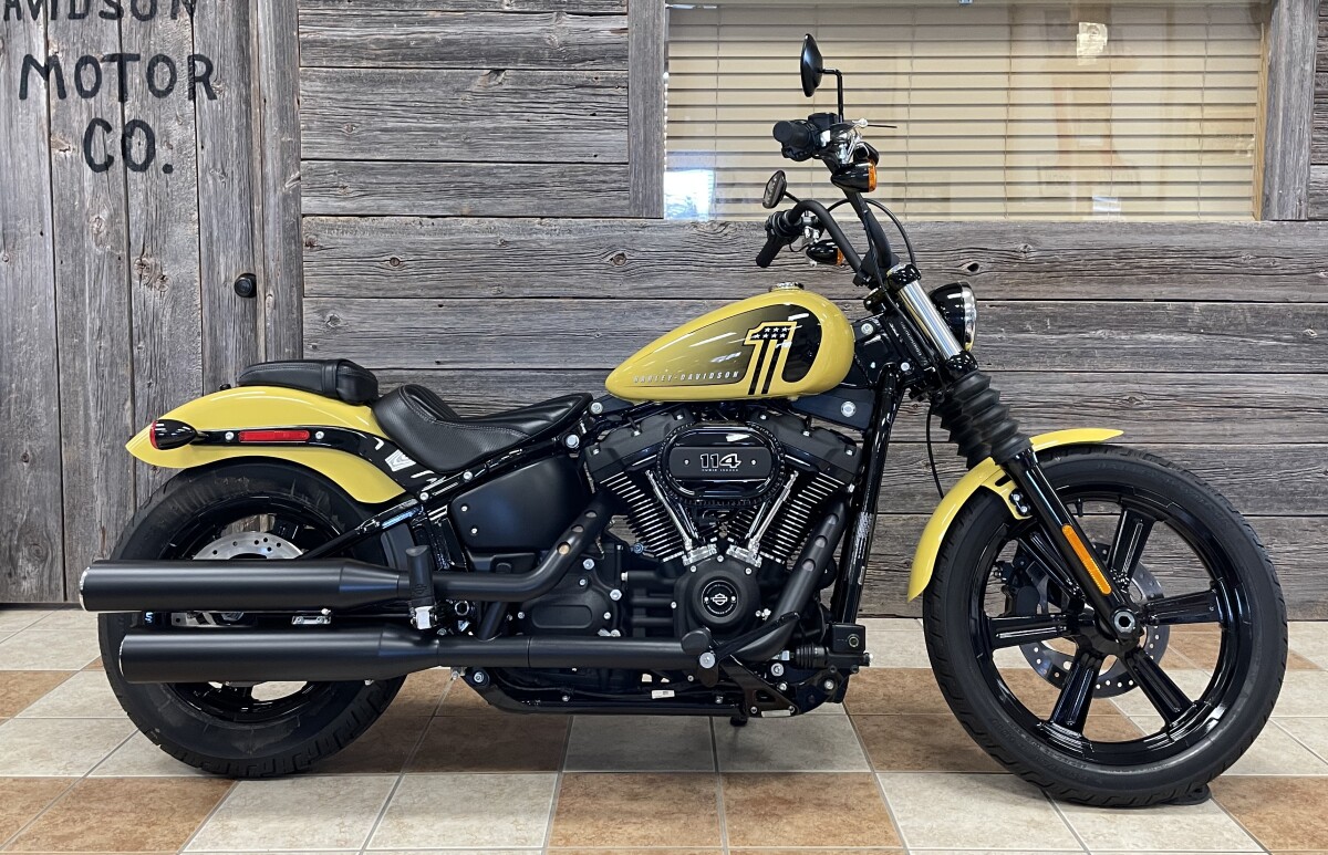 2023 Harley-Davidson® Street Bob® 114 Industrial Yellow