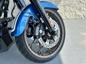 2023 Harley-Davidson<sup>®</sup> Street Glide<sup>®</sup> ST Fast Johnnie thumb 2