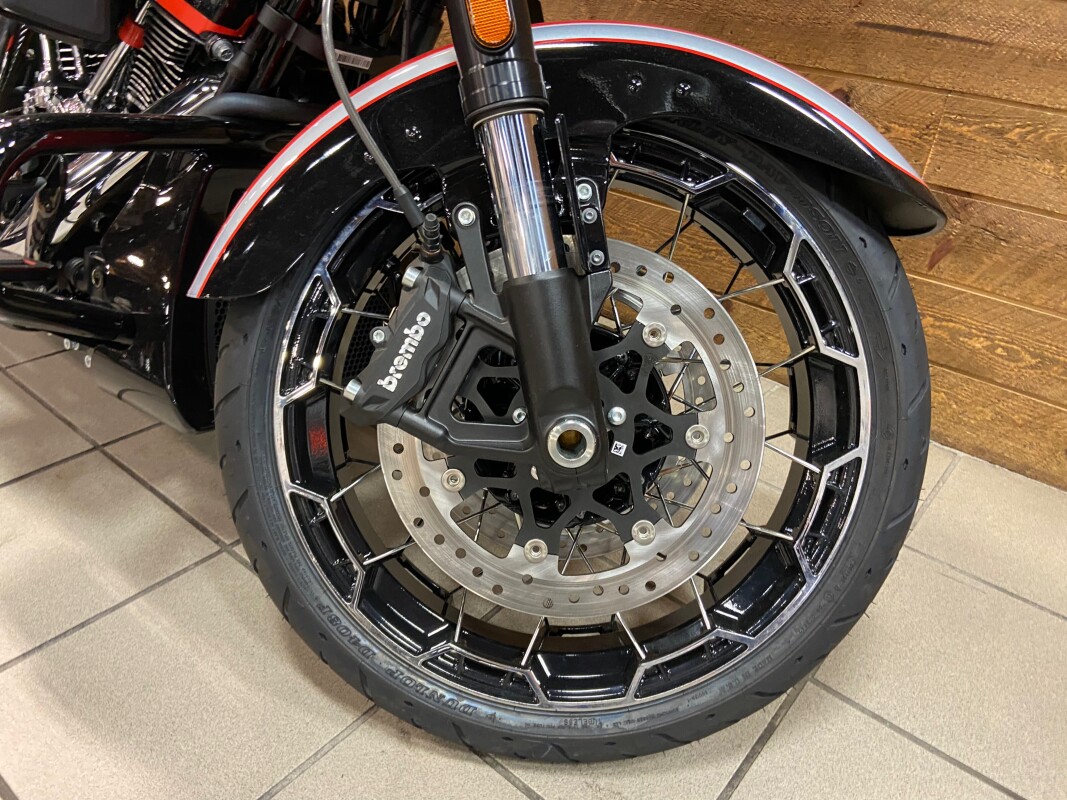 2024 Harley-Davidson CVO Street Glide Legendary Orange FLHXSE - Photo 5