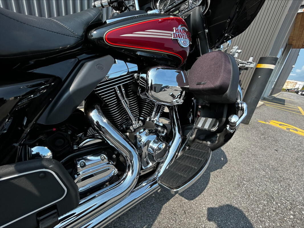 2005 Harley-Davidson Electra Glide Ultra Classic Two-Tone Vivid Black and Lava Red Sun - Photo 7