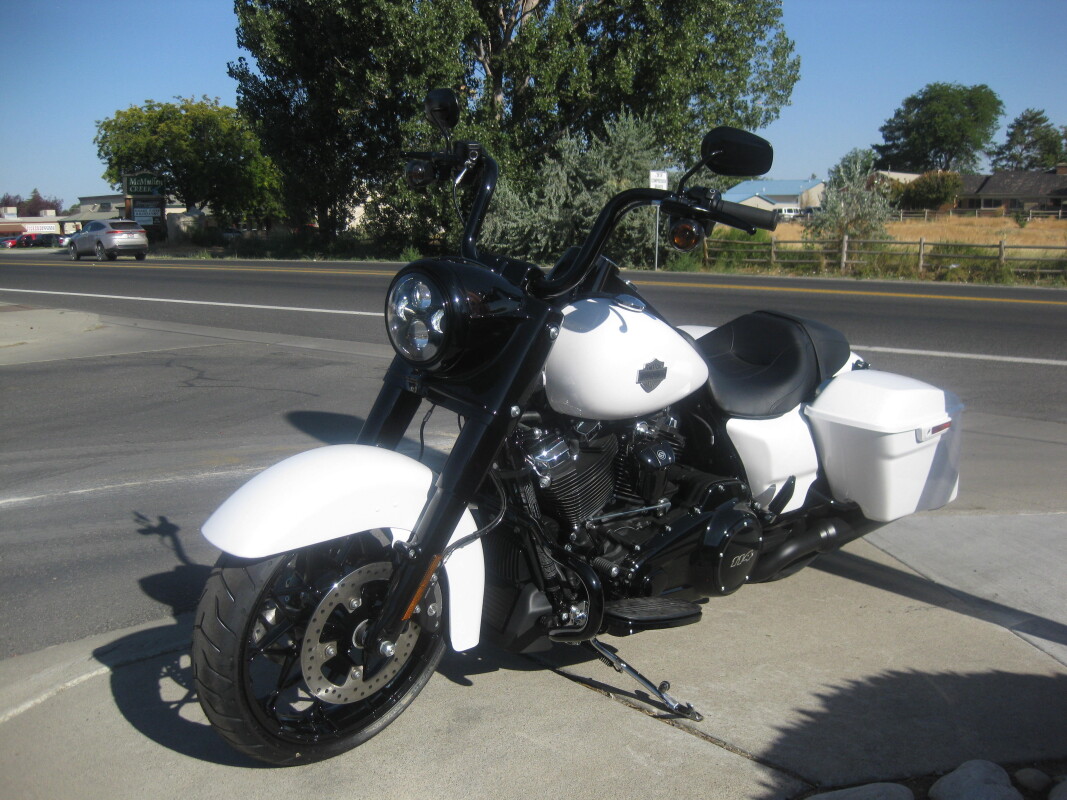2024 Harley-Davidson Road King Special White Onyx Pearl - Photo 3