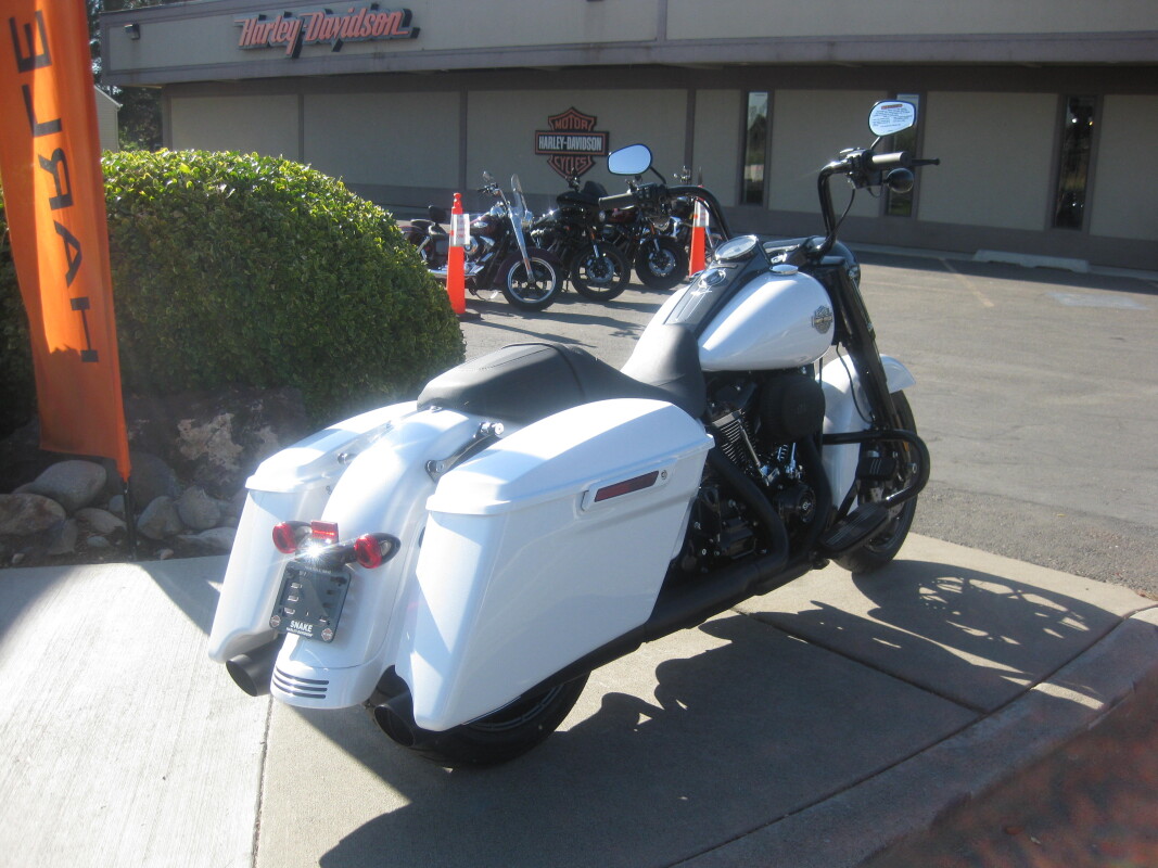 2024 Harley-Davidson Road King Special White Onyx Pearl - Photo 6