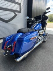 2024 Harley-Davidson<sup>®</sup> Road Glide™ thumb 1