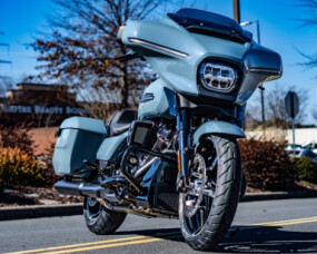 FLHX 2024 Street Glide® thumb 0