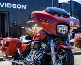FLHX 2024 Street Glide® thumb 1