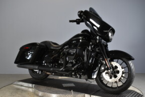 2019 Harley-Davidson® Street Glide® Special FLHXS thumb 2