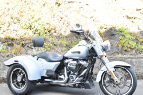 2020 Harley-Davidson® Freewheeler® FLRT thumb 2