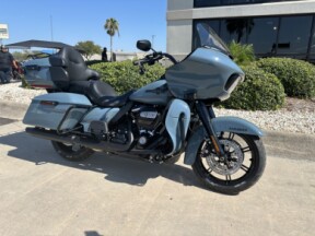 2024 Harley-Davidson® Road Glide® Limited Sharkskin Blue thumb 2