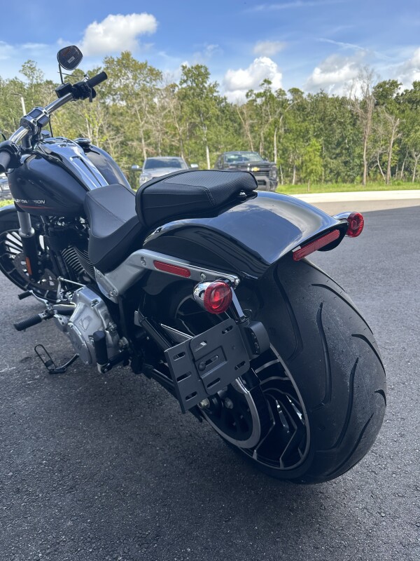 2024 Harley-Davidson Breakout 117 - Photo 6