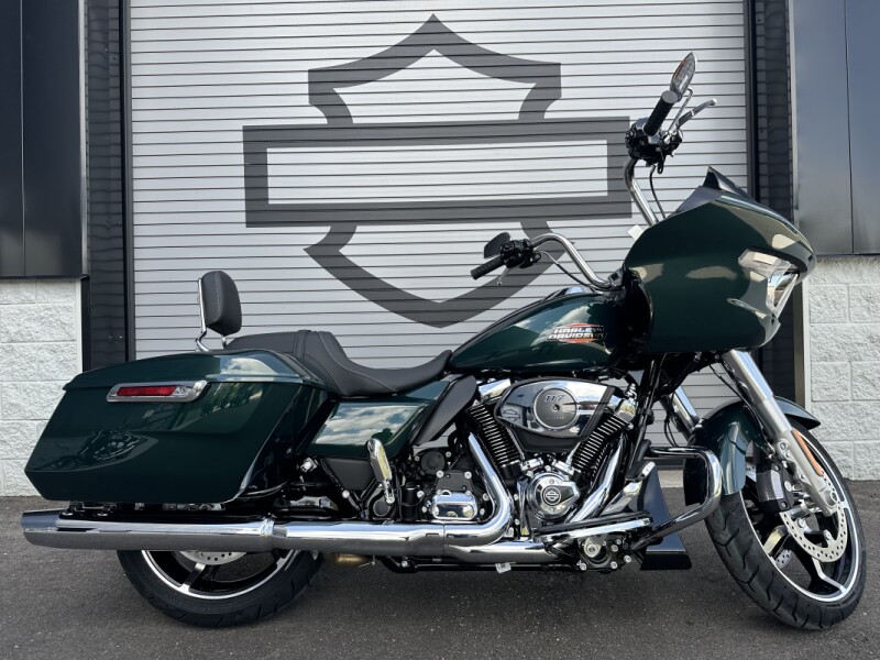 2024 Harley-Davidson<sup>®</sup> Road Glide™
