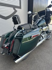 2024 Harley-Davidson<sup>®</sup> Road Glide™ thumb 1