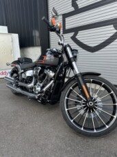 2024 Harley-Davidson<sup>®</sup> Breakout<sup>™</sup> 117 thumb 3