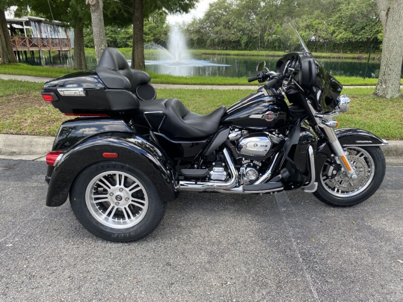 2024 Harley-Davidson<sup>®</sup> Tri Glide<sup>®</sup> Ultra