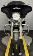 2006 Harley-Davidson Electra Glide® Standard FLHT BLACK W/PINSTRIPE thumb 3