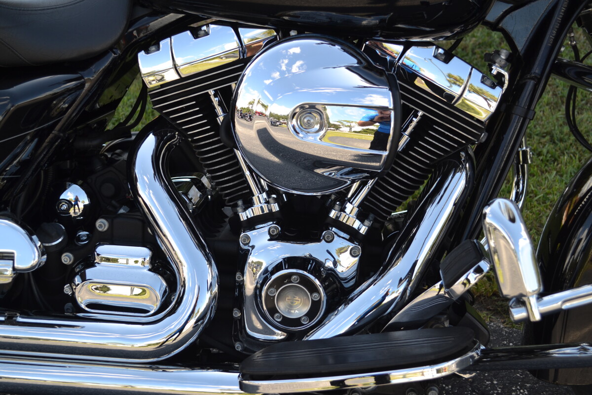 2016 Harley-Davidson Street Glide Special - FLHXS - Photo 4