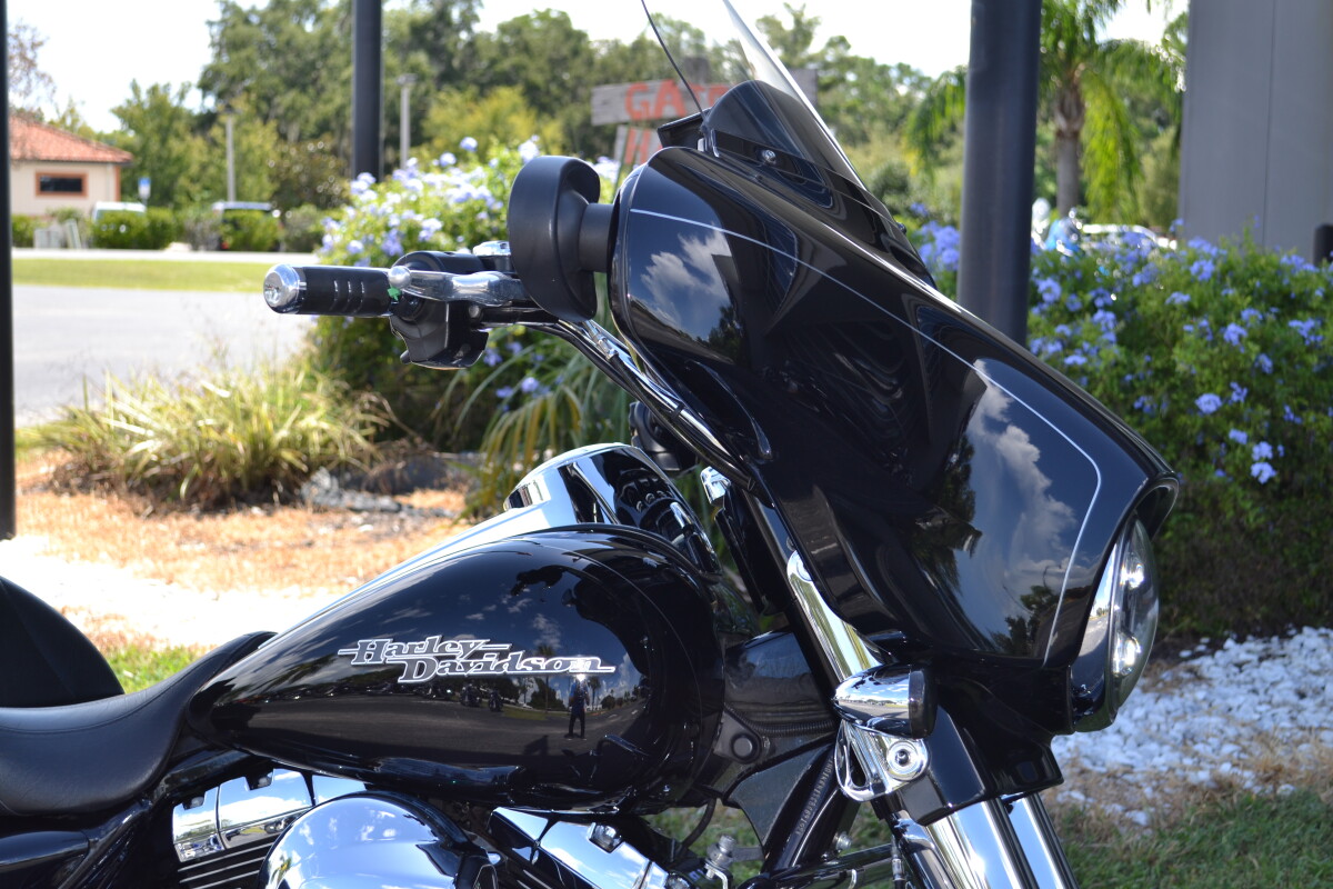 2016 Harley-Davidson Street Glide Special - FLHXS - Photo 3