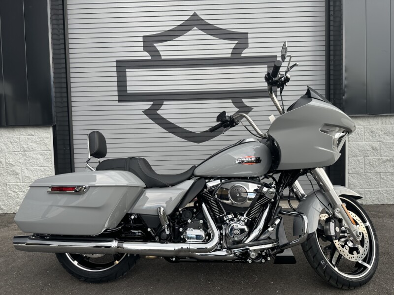 2024 Harley-Davidson<sup>®</sup> Road Glide™