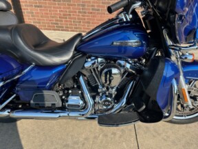 PRICE REDUCED! 2017 Harley-Davidson Ultra Classic FLHTCU thumb 1