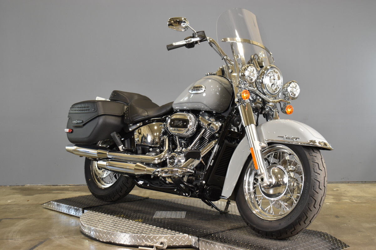 2024 Harley-Davidson Heritage Classic FLHCS - Photo 2