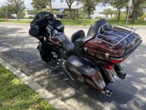 2021 Harley-Davidson® Road Glide® Limited thumb 3