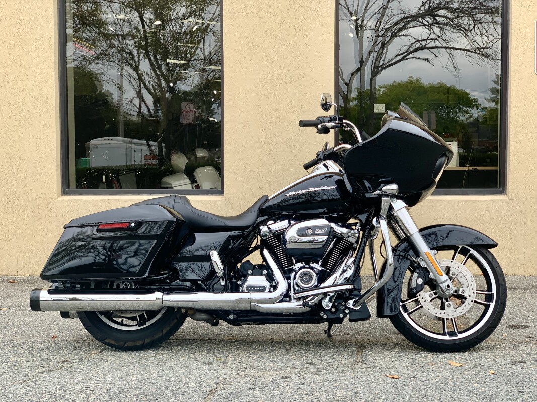 2018 Harley-Davidson Road Glide FLTRX - Photo 2