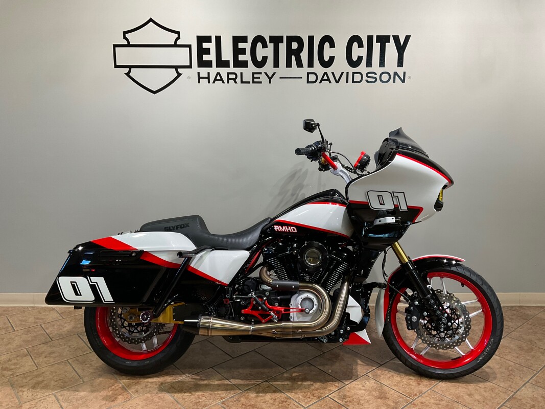 2023 Harley-Davidson Road Glide FLTRXST