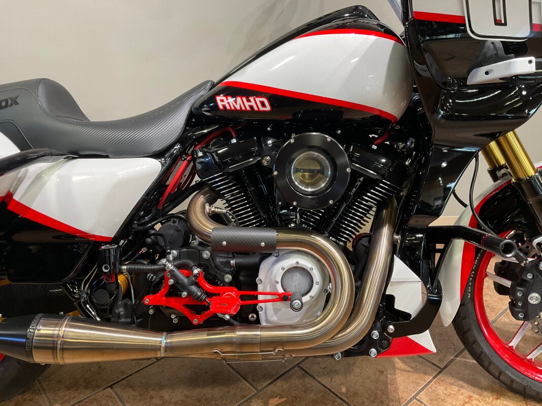 2023 Harley-Davidson Road Glide FLTRXST - Photo 2