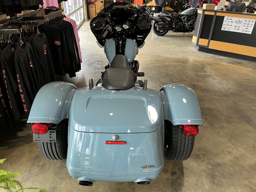FLTRT 2024 Road Glide 3 - Photo 4