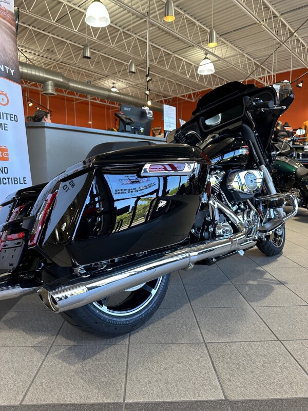 FLHX 2025 Street Glide - Photo 9