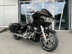 2026 Harley-Davidson<sup>®</sup> Road Glide® Vivid Black thumb 1