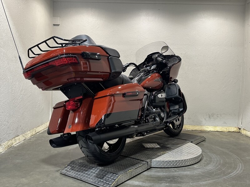 Harley-Davidson Road Glide Limited 2024 FLTRK 84385793DT RED ROCK/BLACK W/ P - Photo 3