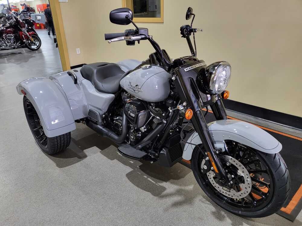 2024 Harley-Davidson Freewheeler Billiard Gray - Photo 2