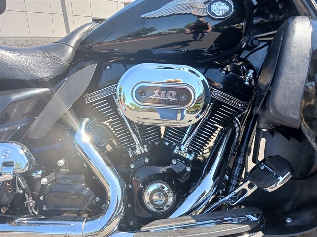 2013 CVO Ultra Classic 110th Anniversary Edition - Photo 4