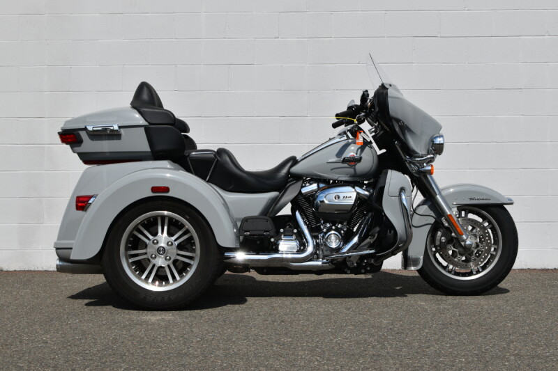 2024 Harley-Davidson® Tri Glide® Ultra FLHTCUTG