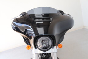 2016 Harley-Davidson<sup>®</sup> Street Glide<sup>®</sup> Special Black thumb 0