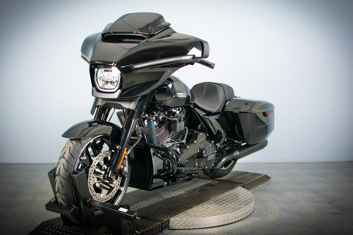 2024 Harley-Davidson Street Glide FLHX - Photo 4