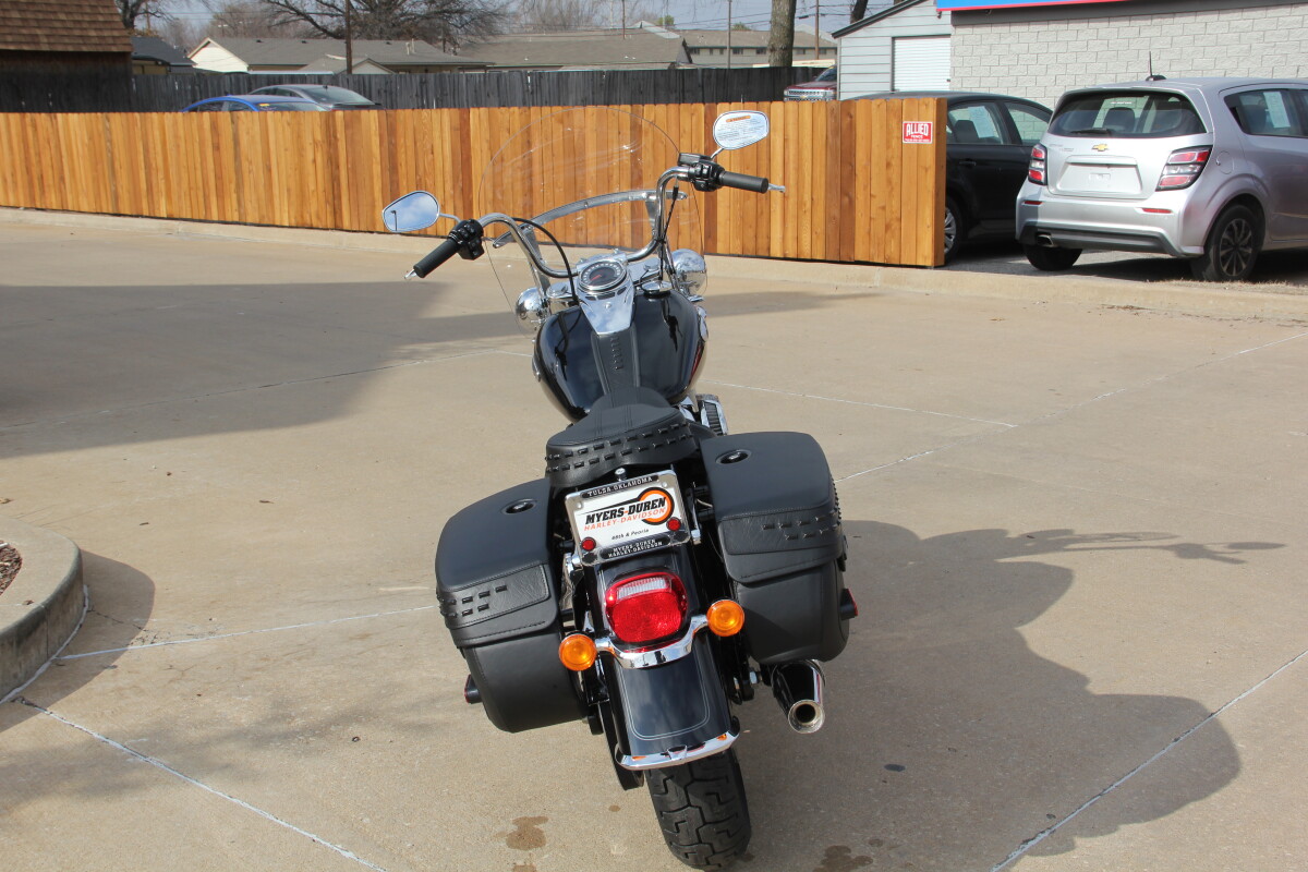 2024 Harley-Davidson Heritage Classic Vivid Black - Photo 9