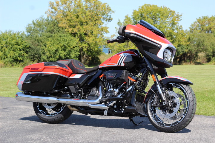 Harley-Davidson MILWAUKEE IRON つなぎ M Harley-Davidson's New Milwaukee-Eight Big Twin Engine