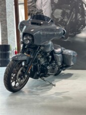 2022 Harley-Davidson<sup>®</sup> Street Glide<sup>®</sup> ST Gunship Grey - Black Finish thumb 1