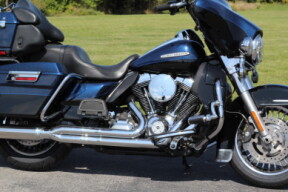 FLHTK 2012 Electra Glide<sup>®</sup> Ultra Limited thumb 1