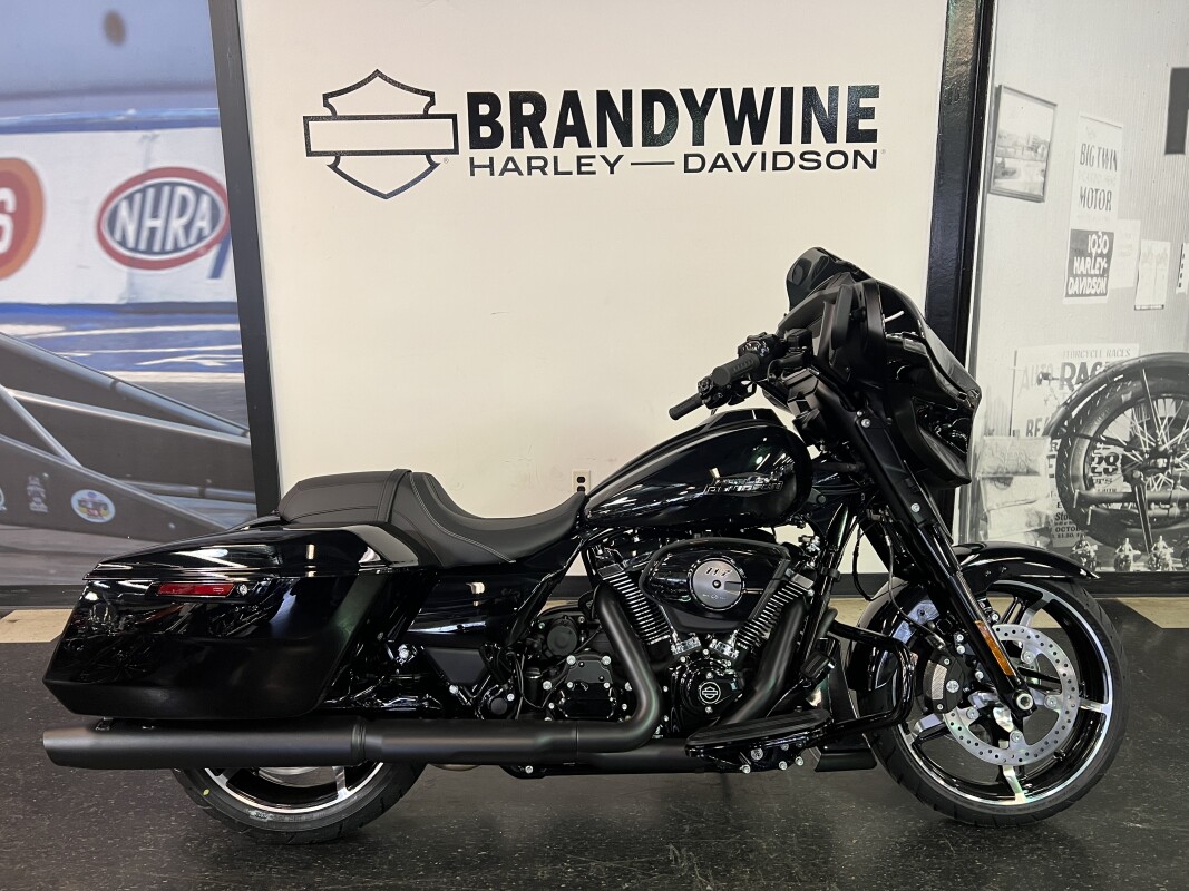 2024 HarleyDavidson® Street Glide® Vivid Black Hannum's HarleyDavidson®