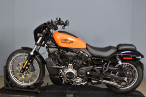 2024 Harley-Davidson® Nightster™ Special RH975S thumb 0