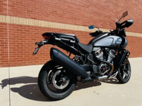 2022 Harley-Davidson® Pan America™ 1250 Special Gauntlet Gray Metallic thumb 2